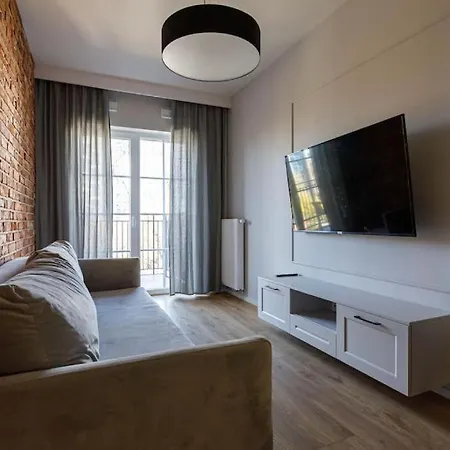 Close-golden - Great Location - Cozy And Bright&janapawla19