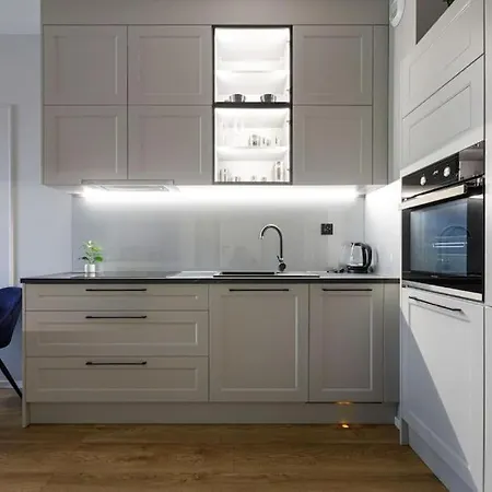 Golden - Great Location - Cozy And Bright&janapawla19 Appartement *