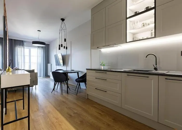 Close-golden - Great Location - Cozy And Bright&janapawla19