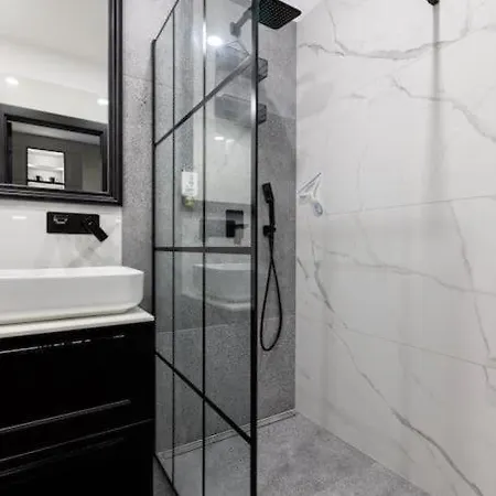 Golden - Great Location - Cozy And Bright&janapawla19 Appartamento *