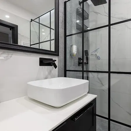 Golden - Great Location - Cozy And Bright&janapawla19 Apartament *