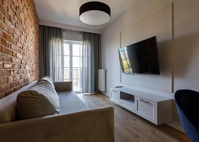 Close-golden - Great Location - Cozy And Bright&janapawla19