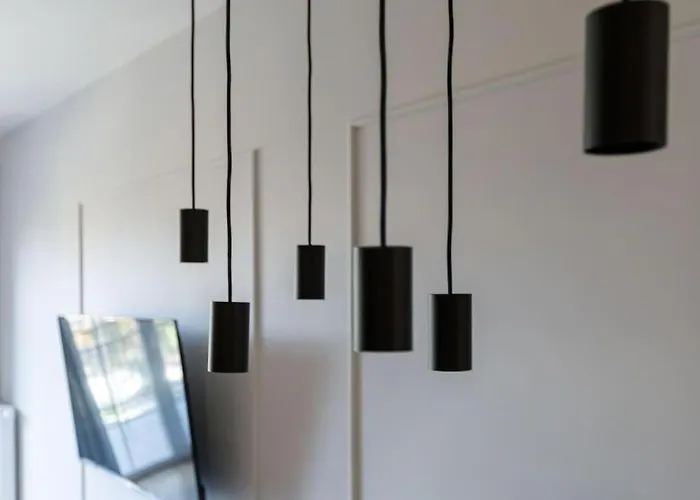 Close-golden - Great Location - Cozy And Bright&janapawla19